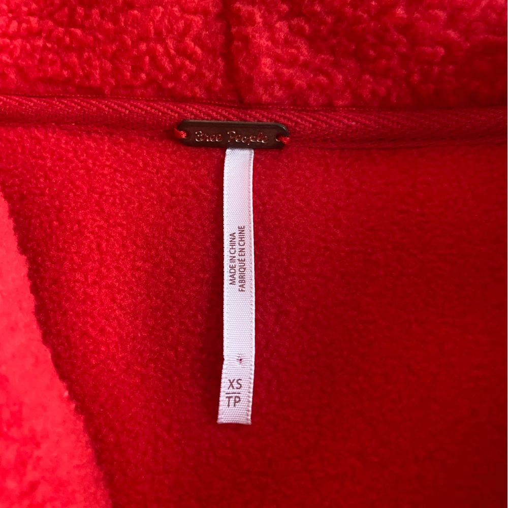 Free People Poppy Cropped Fleece 1/4 Zip XS Red Lightweight Pullover EUC - Picture 4 of 9